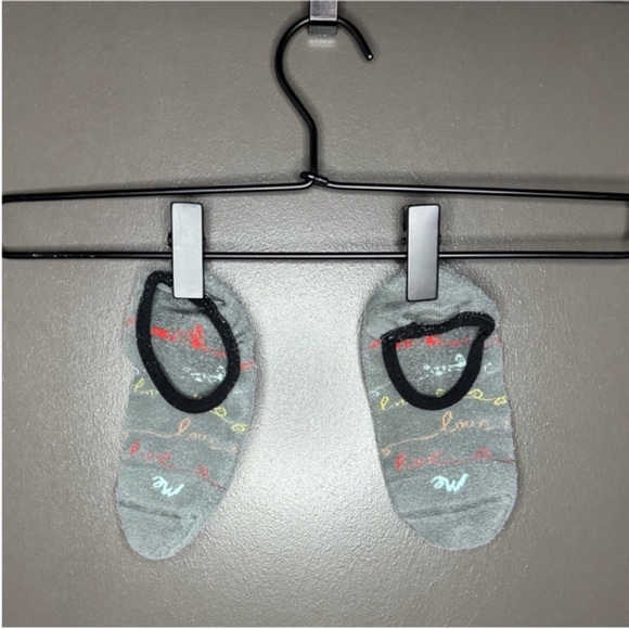 MeUndies "Love is Love" Socks | OSFM | Great Condition | Pride Collection - Picture 1 of 8